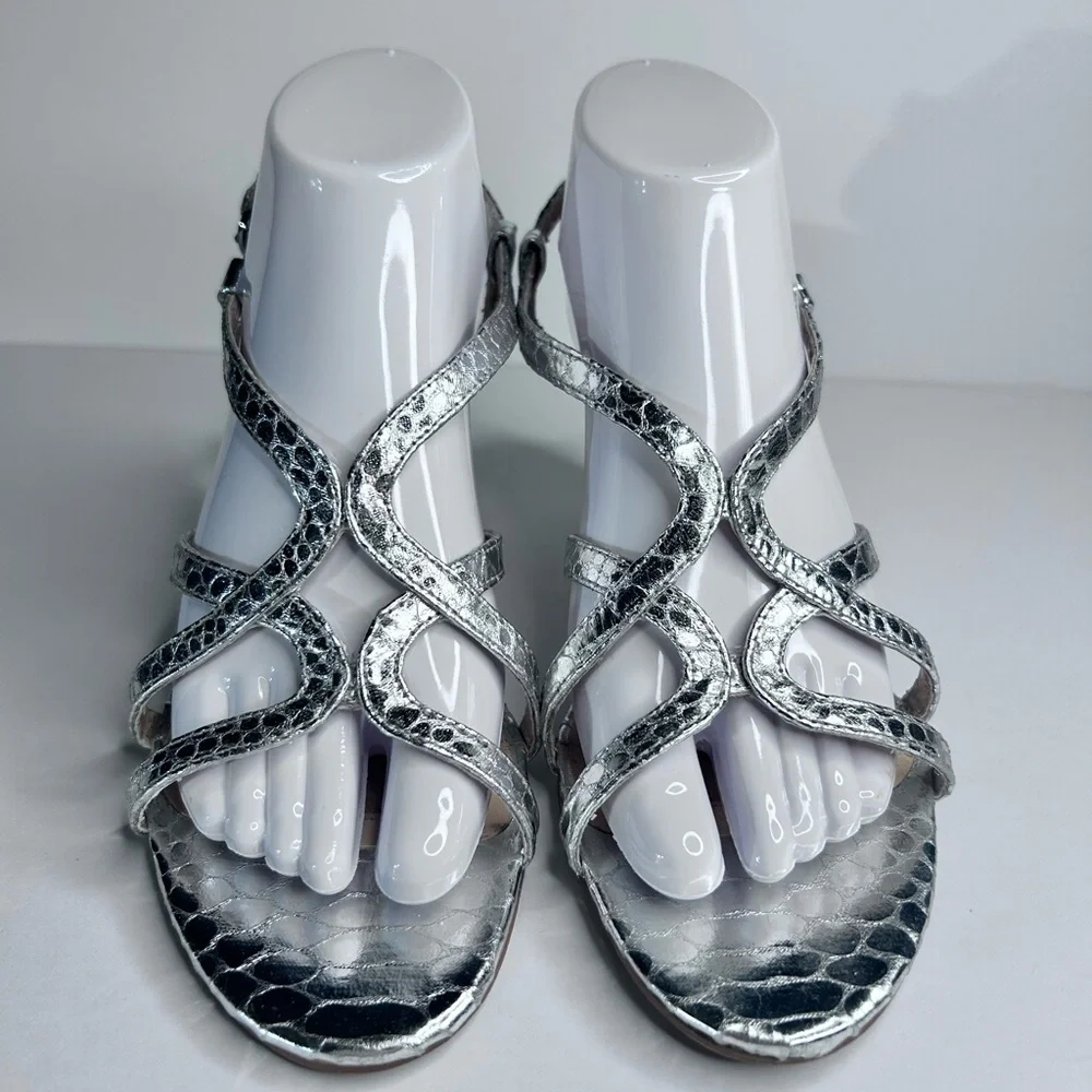 Isola Fidelia Metallic Crocodile‎ Silver 3” Wedge Strappy Heels Sandal Shoes 9